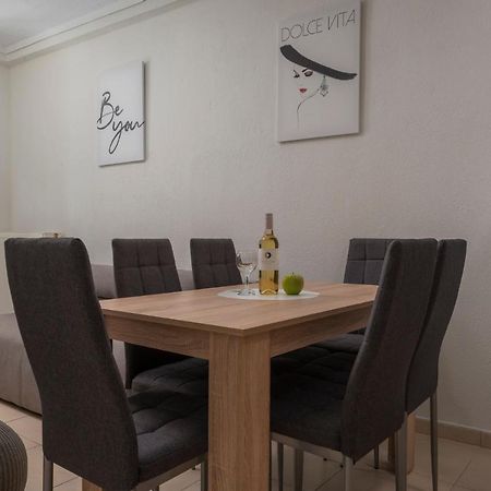 Kosmos Sevice Apartment Family City Center 4A 塞萨洛尼基 外观 照片